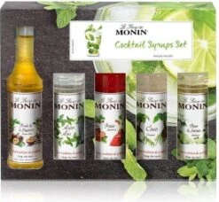 Monin Cadeau 10 Smaken Geschenkverpakking + Cocktailverpakking VOORDEEL PACK 10 Flesjes 5cl 7 Monin Cadeau 10 Smaken Geschenkverpakking + Cocktailverpakking VOORDEEL PACK 10 Flesjes 5cl -Koffiedranken 1200x1110