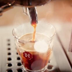 Douwe Egberts D.E Café Espresso Koffiebonen - Intensiteit 7/9 - 4 X 500 Gram 15 Douwe Egberts D.E Café Espresso Koffiebonen - Intensiteit 7/9 - 4 X 500 Gram -Koffiedranken 1200x1200 191