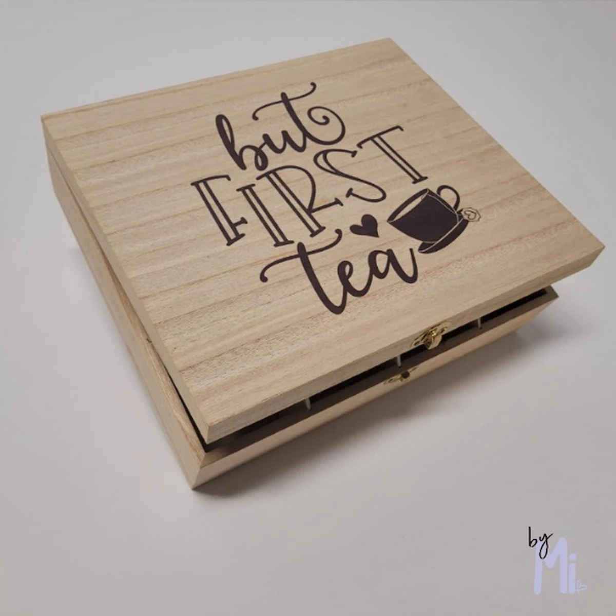 Bymi | Theedoos 12 Vaks | Opdruk But First Tea | Housewarming | Uitzet | Cadeau Voor Haar 4 Bymi | Theedoos 12 Vaks | Opdruk But First Tea | Housewarming | Uitzet | Cadeau Voor Haar - Afbeelding 2