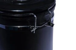 KoffieCanners Koffie Bewaarbus Luchtdicht Met CO2 Uitlaat Voor 600 Gram - Koffieblik Matzwart 15 KoffieCanners Koffie Bewaarbus Luchtdicht Met CO2 Uitlaat Voor 600 Gram - Koffieblik Matzwart -Koffiedranken 1200x796 1
