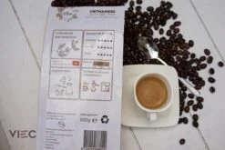 Vietnamese Dark Roast Koffiebonen 500g | 20% Arabica - 80% Robusta | DAM Koffie -Koffiedranken 1200x800 3
