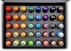 Koffie Proeverij Pakket Groot 40 Stuks Verschillende Smaken Met Mystery Card 'Get Well Soon' Met Persoonlijke (video) Boodschap | Verjaardag | Sinterklaas | Kerstpakket | Vaderdag | Moederdag | Jubileum | Valentijnsdag -Koffiedranken 1200x865 1