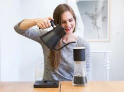 FELLOW - Stagg [XF] Set (Dripper + Carafe) - Handmatige Filterkoffie Set -Koffiedranken 1200x886