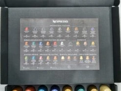 Koffie Proeverij Pakket Groot 40 Stuks Verschillende Smaken Met Mystery Card 'Get Well Soon' Met Persoonlijke (video) Boodschap | Verjaardag | Sinterklaas | Kerstpakket | Vaderdag | Moederdag | Jubileum | Valentijnsdag -Koffiedranken 1200x899 1